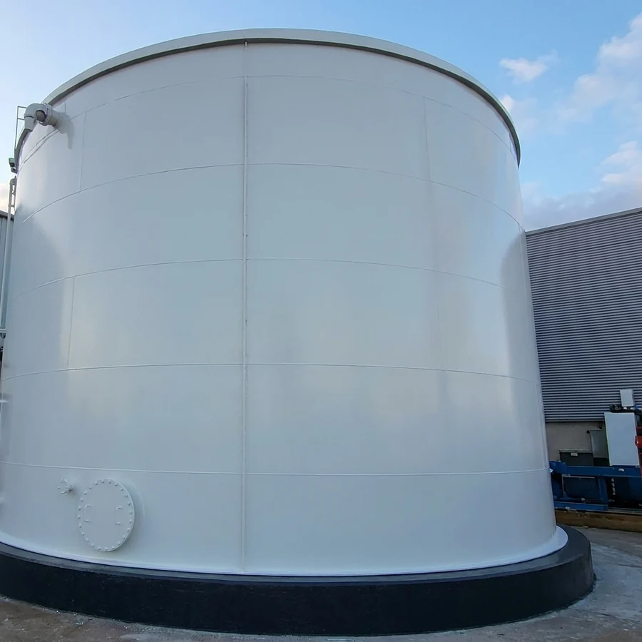 Menorca fire tank Polyurea Spray AC P350