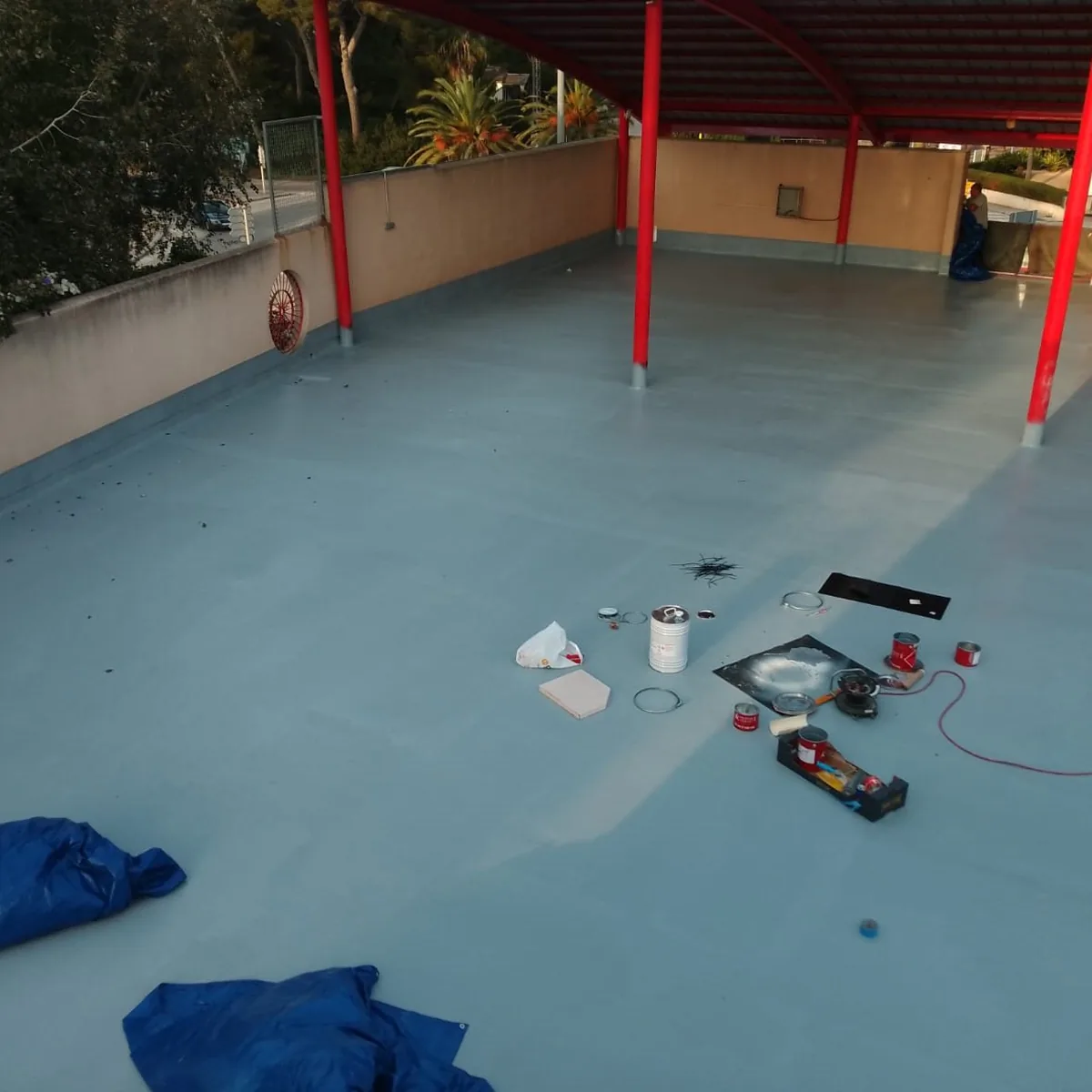 Tools and materials on the deck during detailing works, Mallorca