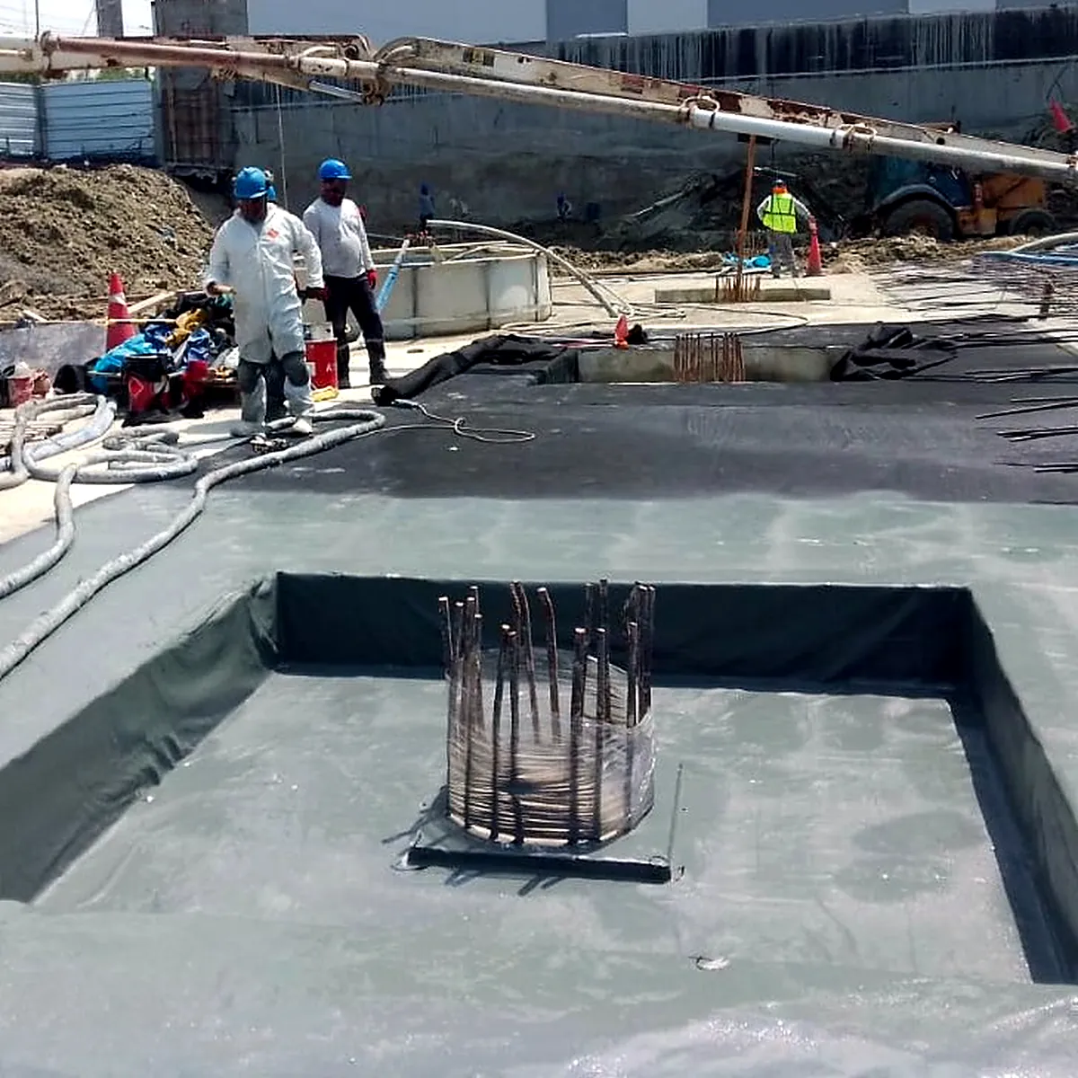 Lined pit with column starter bars at Real Plaza Piura, Peru