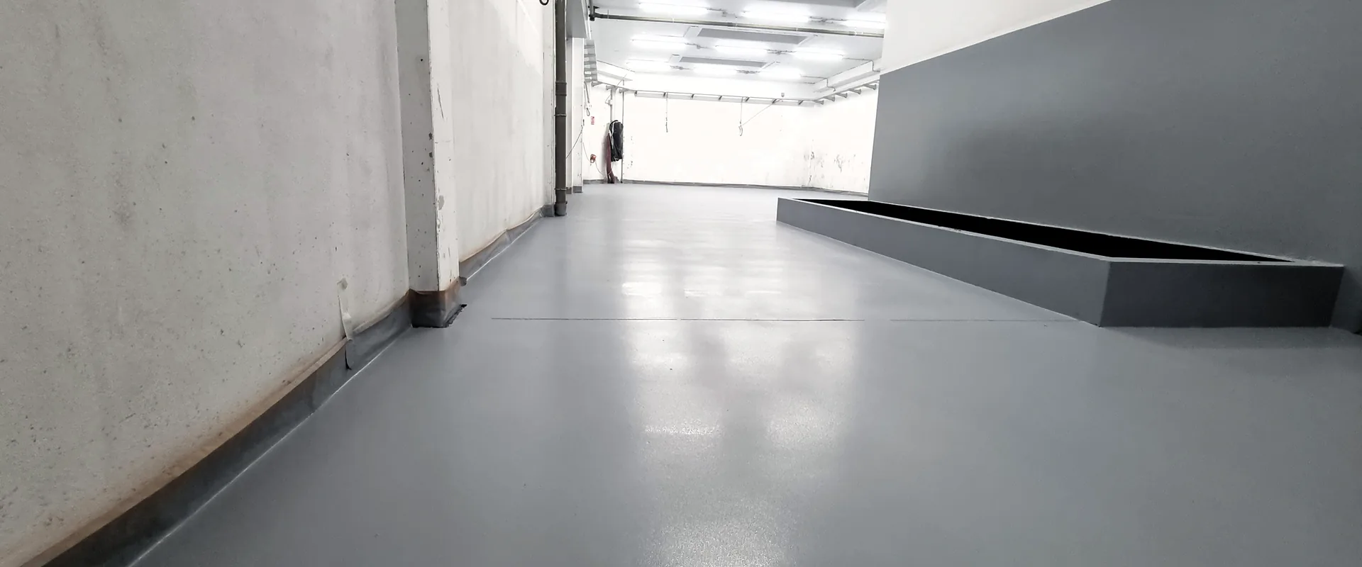 Industrial Unit Flooring in the Canary Islands with Floortop 1K