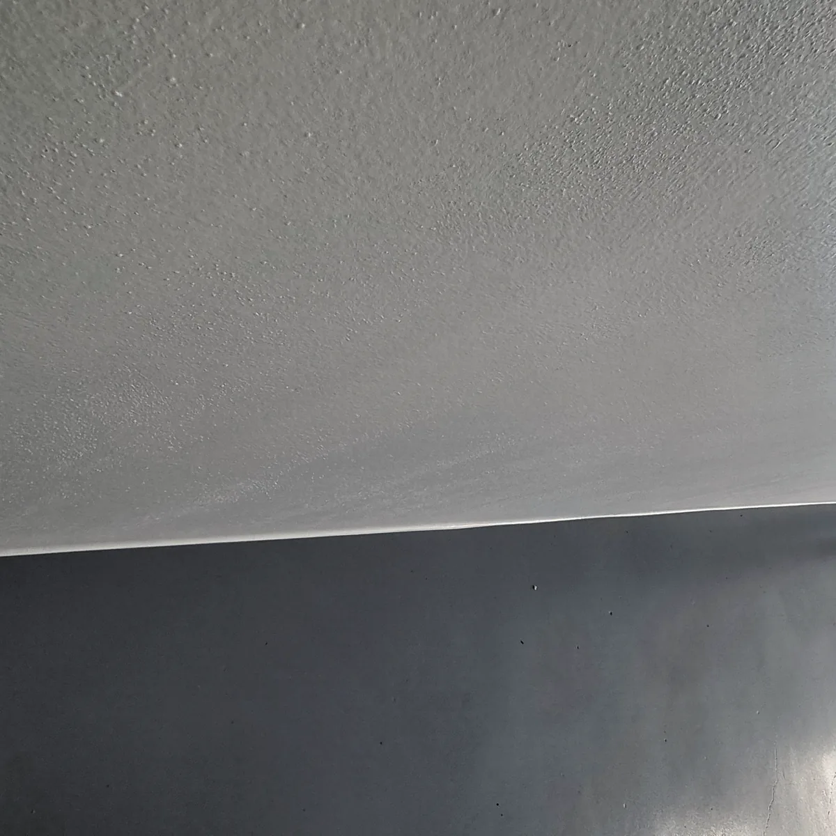 Clean line where the wall coat ends