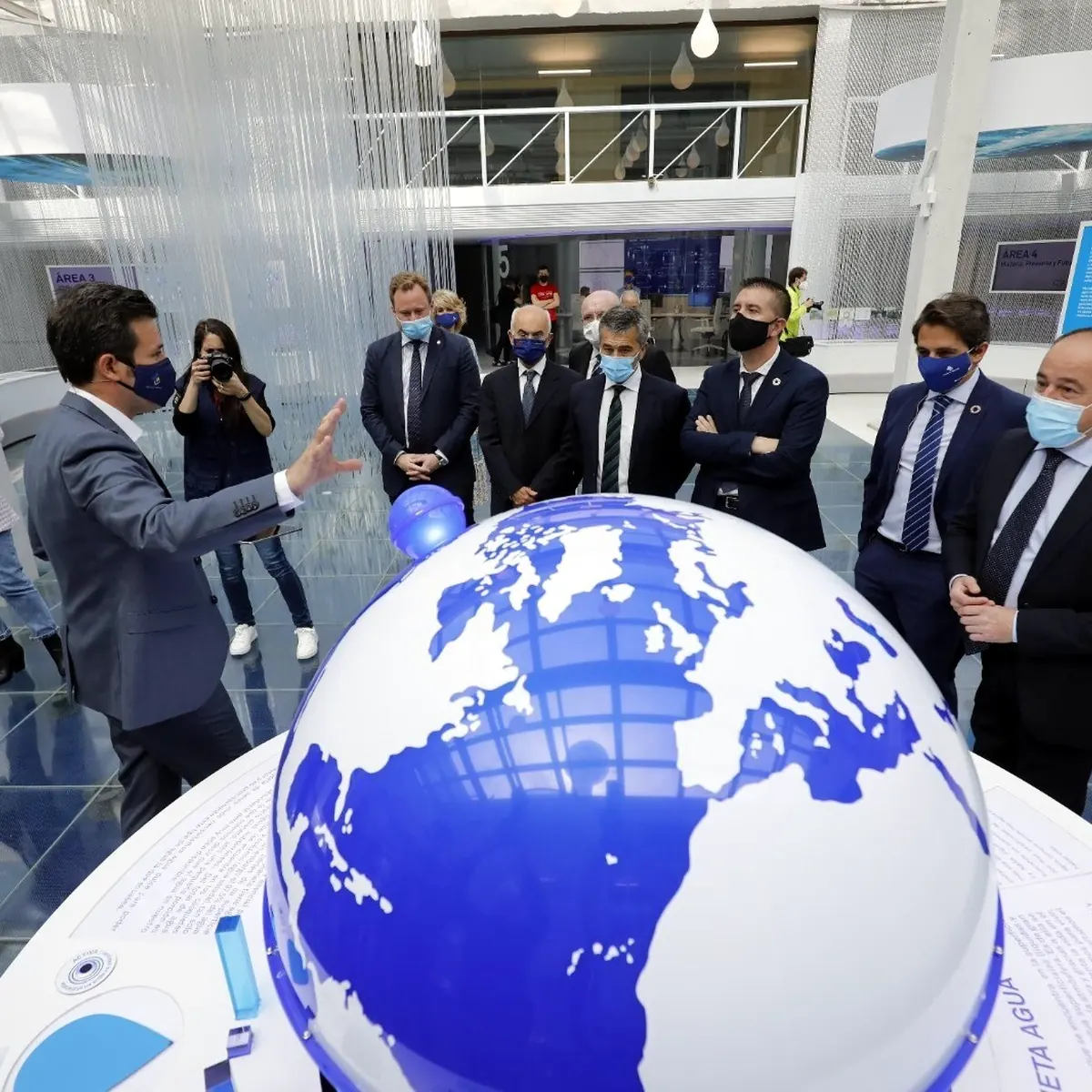Large globe exhibit on the decorative polyurethane floor, CIAb Albacete