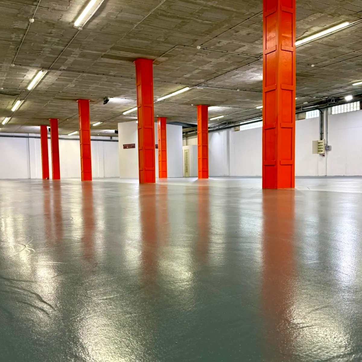 Completed grey parking floor field, Flexicar Mallorca Completed grey parking floor field, Flexicar Mallorca