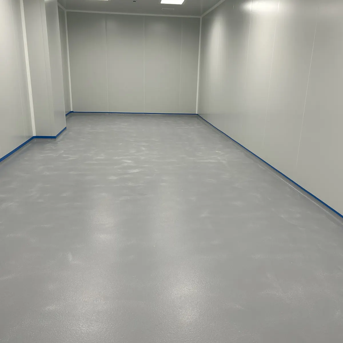 Vista de la sala de laboratorio durante la ejecución con bordes encintados, Aiguaviva
