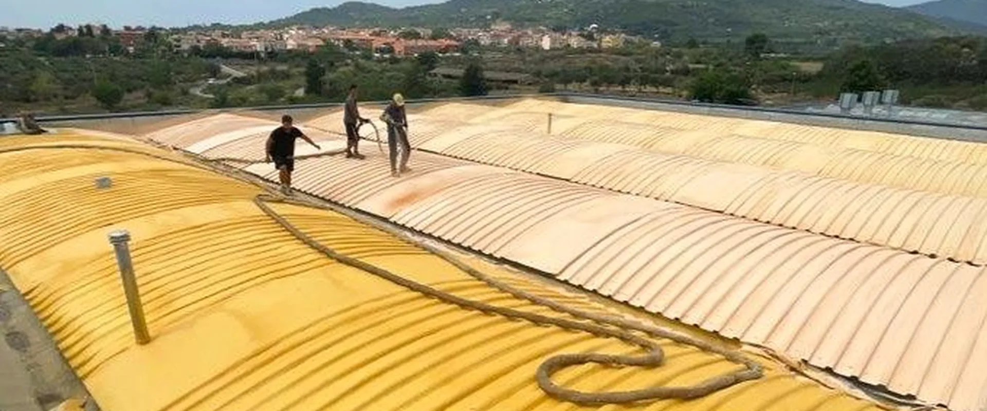 Metal Roof Waterproofing in Tarragona with Foam and Polyurea