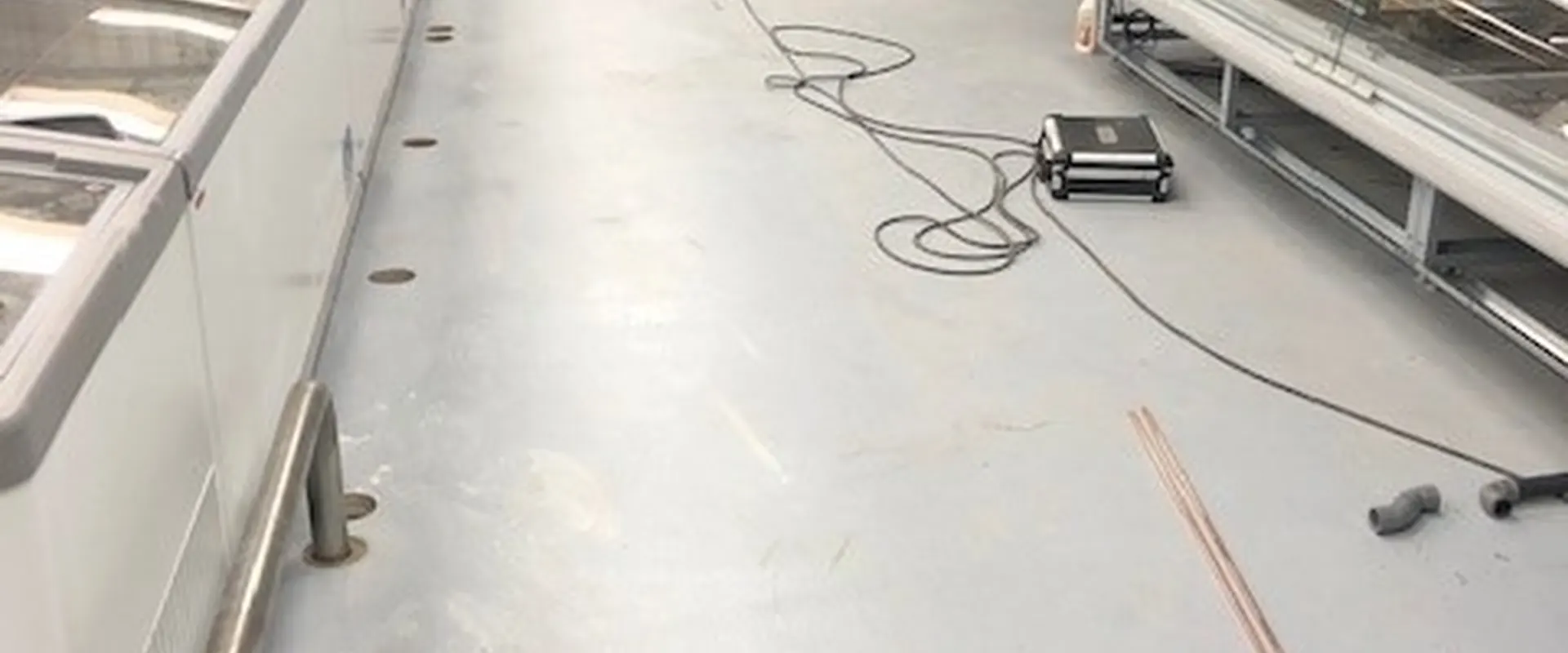 Frozen Store Flooring in Montcada i Reixac