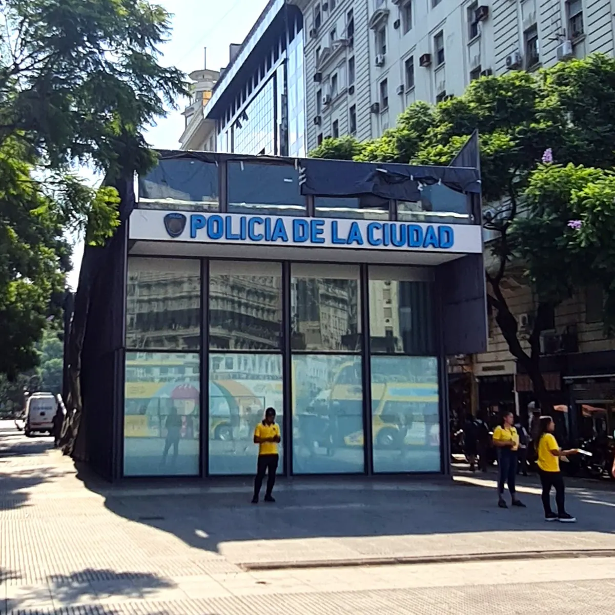 Street front of the Policía de la Ciudad control centre in Buenos Aires