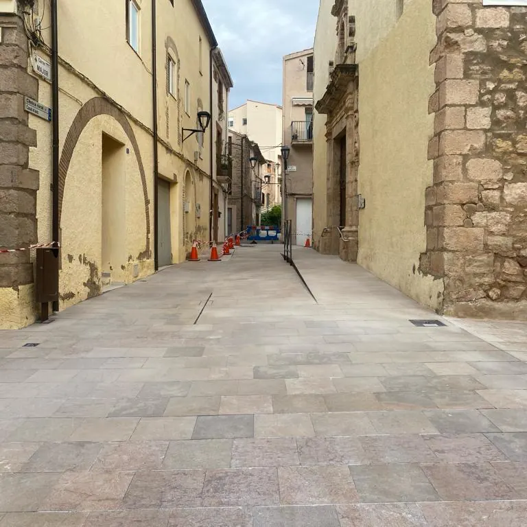 El vial tras el sellado, con vista hacia la plaza
