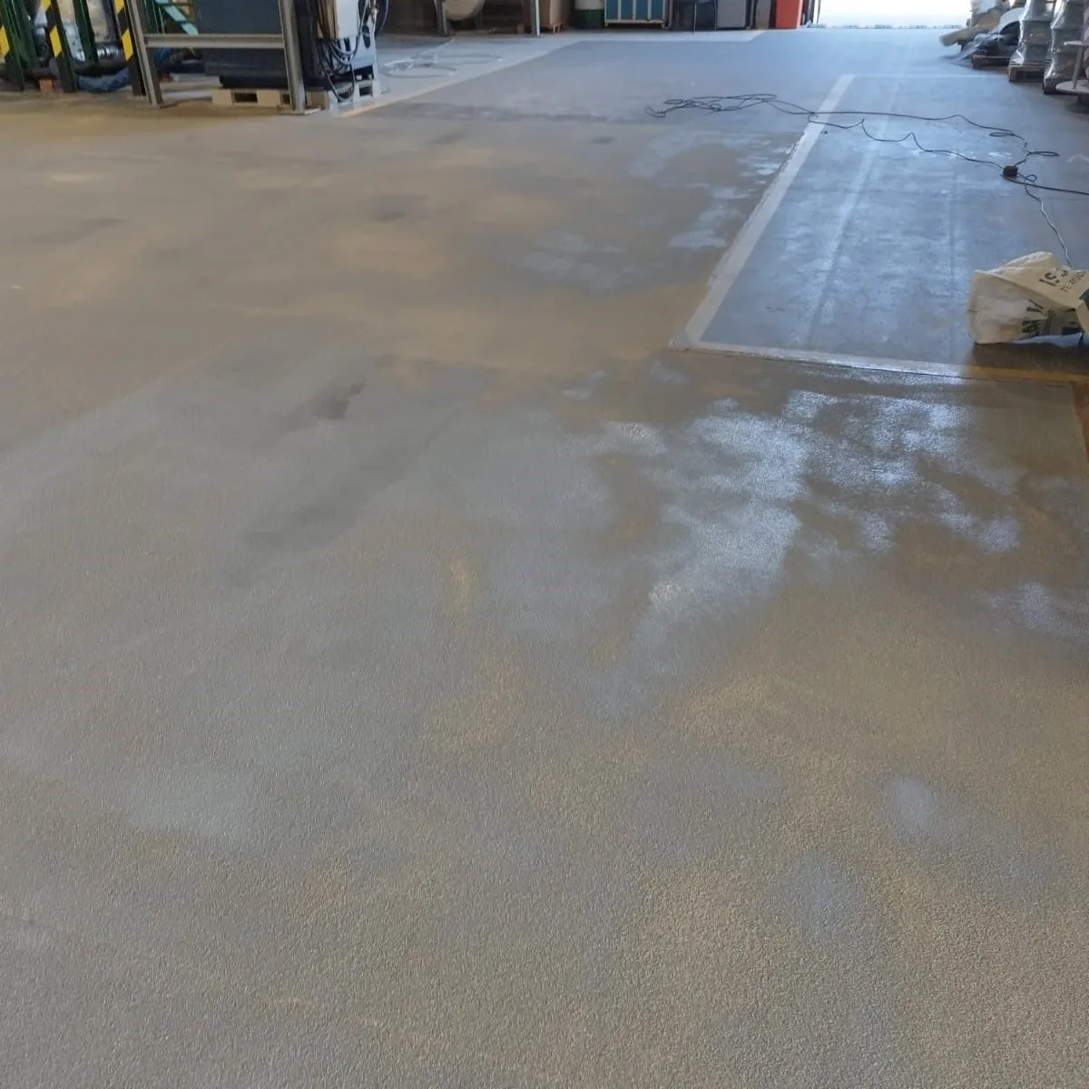 Floor by the loading door during works, Constantí